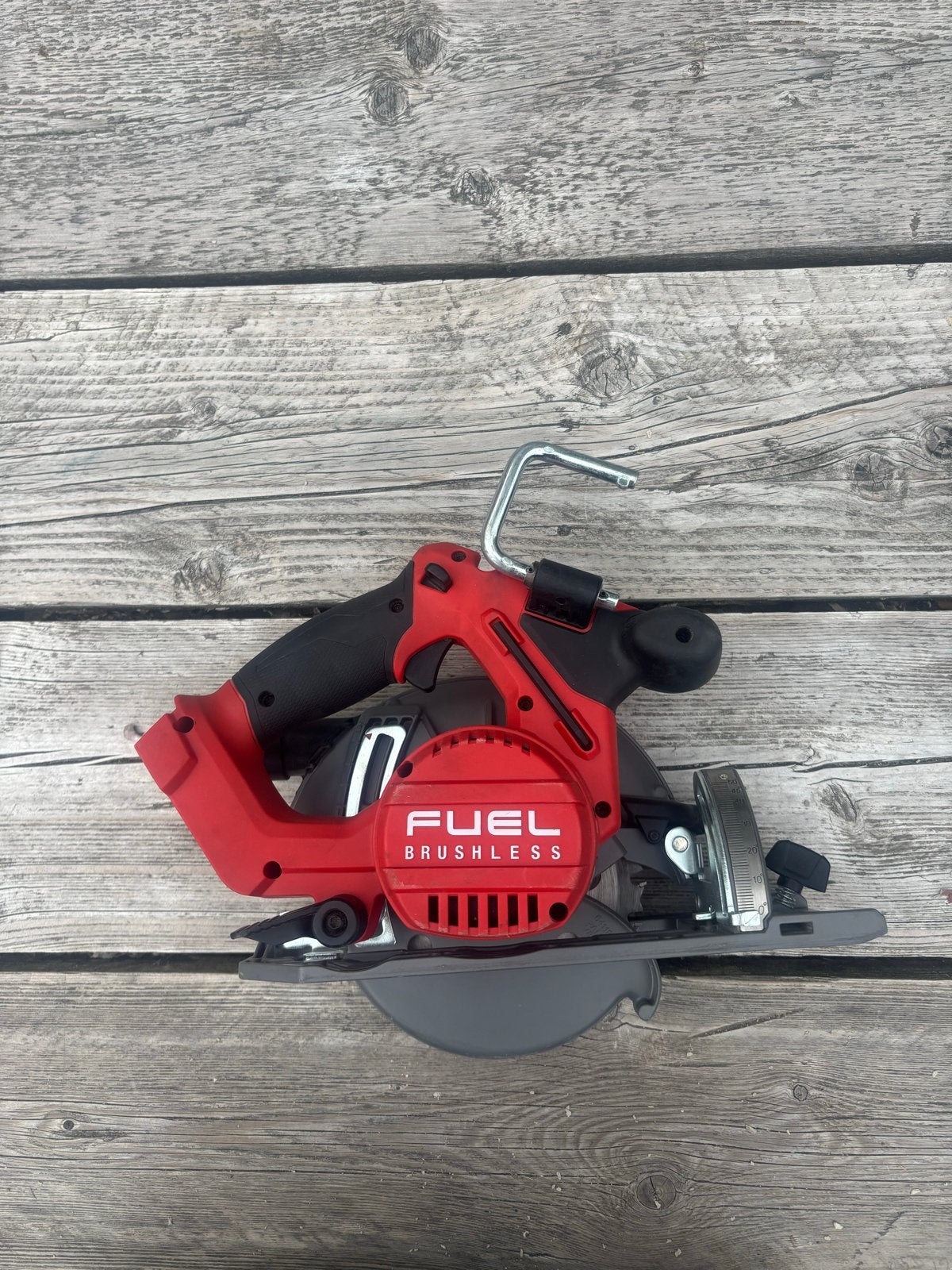 Milwaukee FUEL Accu Handcirkelzaag - Krachtig en Draagbaar, Doe-het-zelf en Verbouw, Gereedschap | Zaagmachines, Cirkelzaag, 70 mm of meer