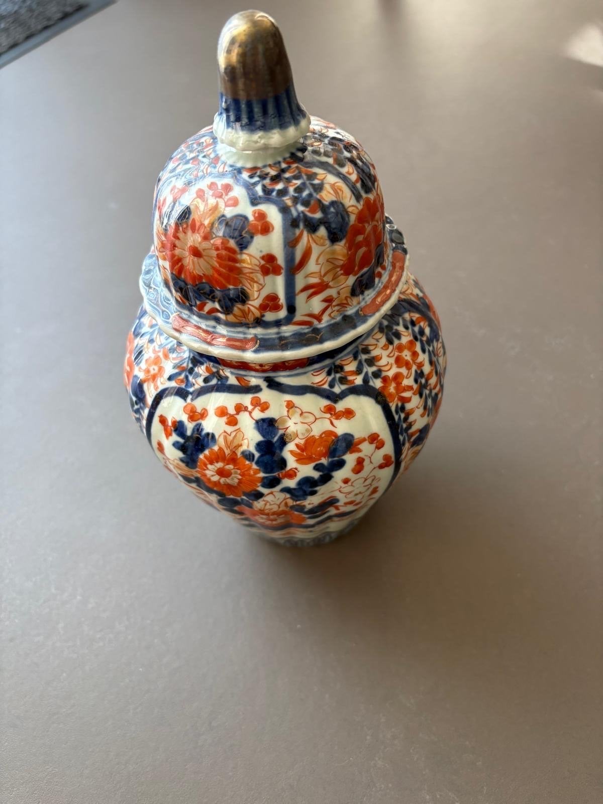 Antieke Japanse Imari Dekselvaas/Ginger Jar 26 cm met schade, Antiek en Kunst, Ophalen