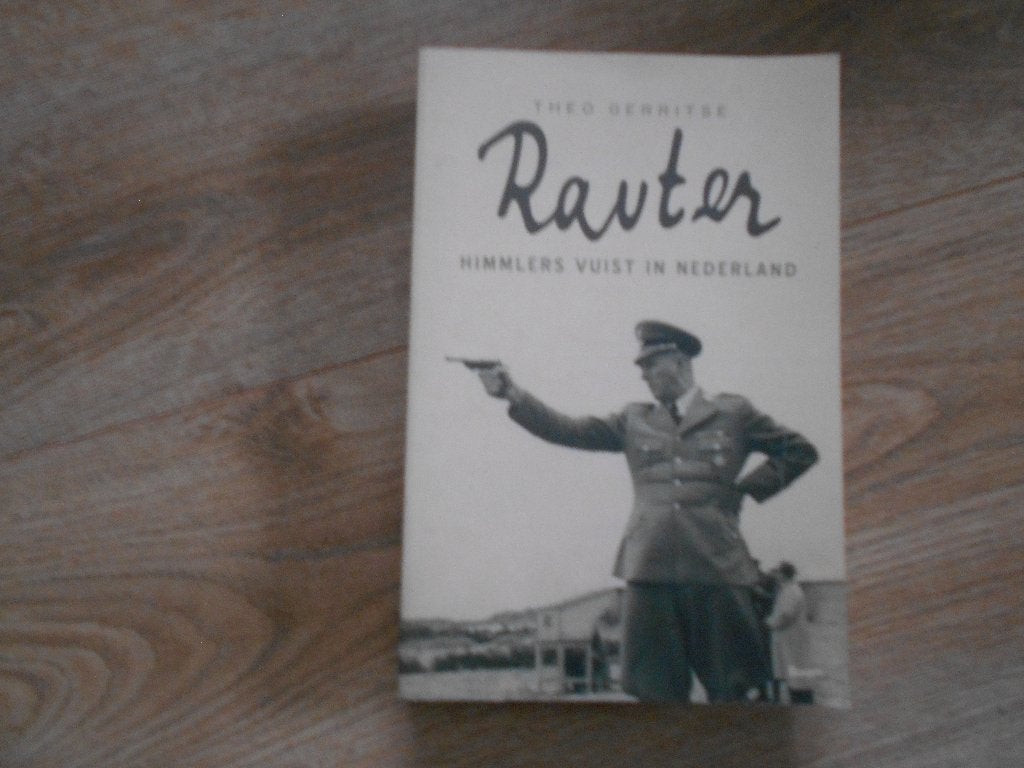 Theo Gerritse Rauter Himmlers vuist in Nederland, Boeken, Ophalen of Verzenden, Tweede Wereldoorlog, Zo goed als nieuw, Overige onderwerpen