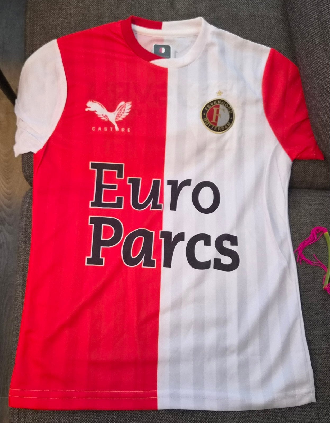 Feyenoord Thuisshirt 2022/2023 Maat M, Kleding | Dames, Maat 38/40 (M), Overige typen, Ophalen of Verzenden, Zo goed als nieuw