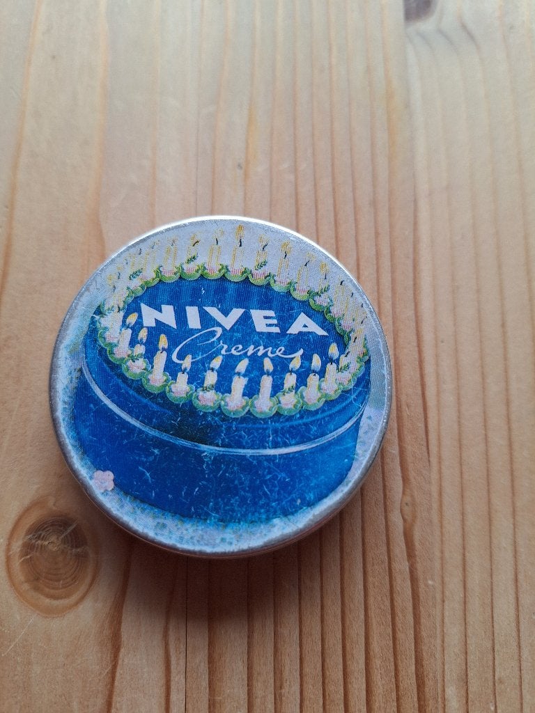 oud nivea doosje, Ophalen of Verzenden, Gebruikt, Overige typen