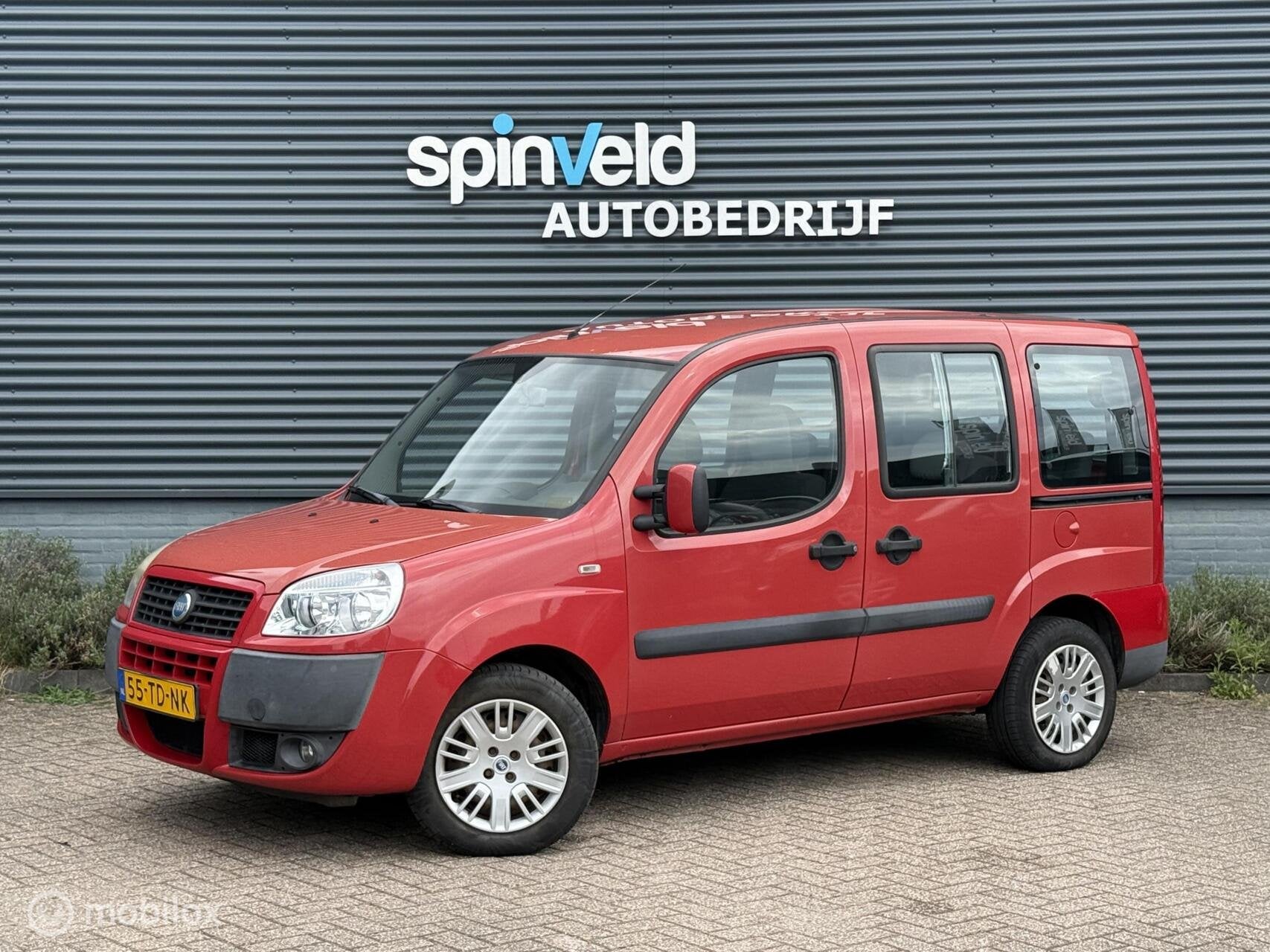 Fiat Doblo 1.4 Family – 7-persoons – Nieuwe APK & Onderh, Auto's, Fiat, Voorwielaandrijving, Gebruikt, 4 cilinders, 7 stoelen