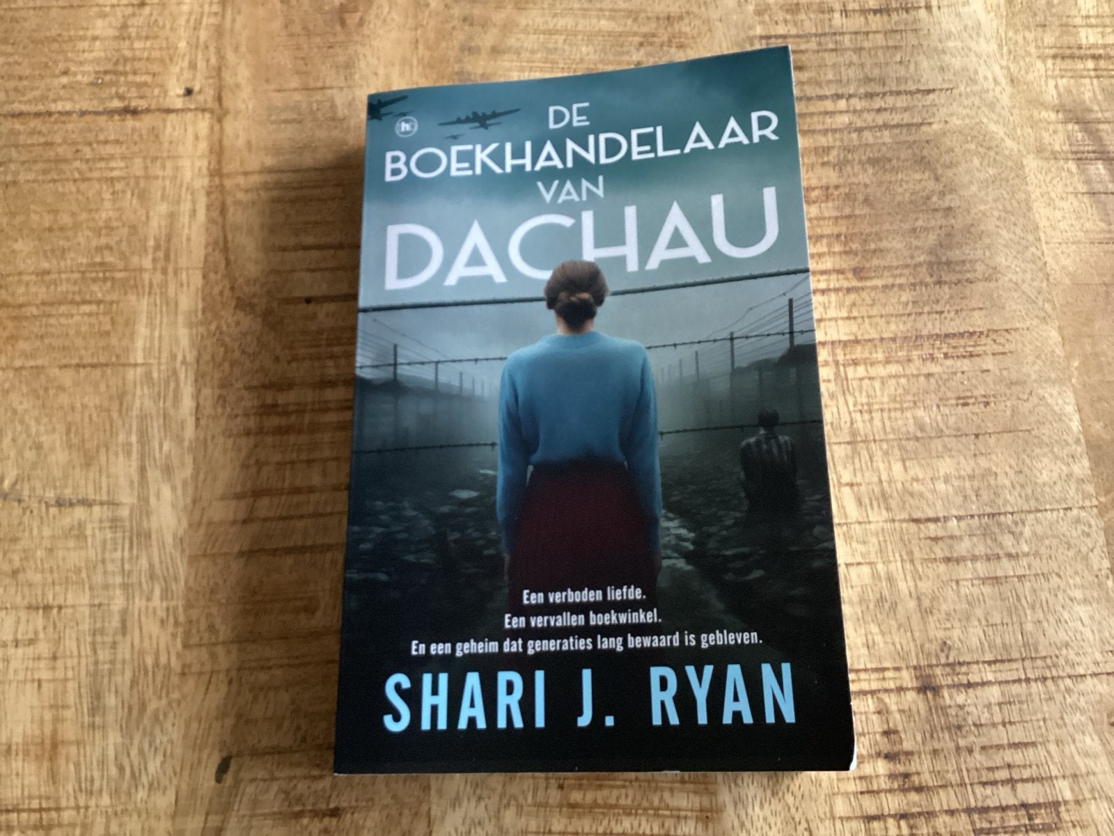 De Boekhandelaar van Dachau - Shari J. Ryan, Boeken, Ophalen of Verzenden, Zo goed als nieuw, Nederland