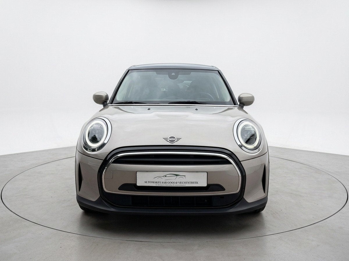 Mini 5-Deurs 1.5 Cooper - Facelift - Camera - Navi Prof - De, Auto's, Mini, 12 maanden, 136 pk, Gebruikt, Zwart