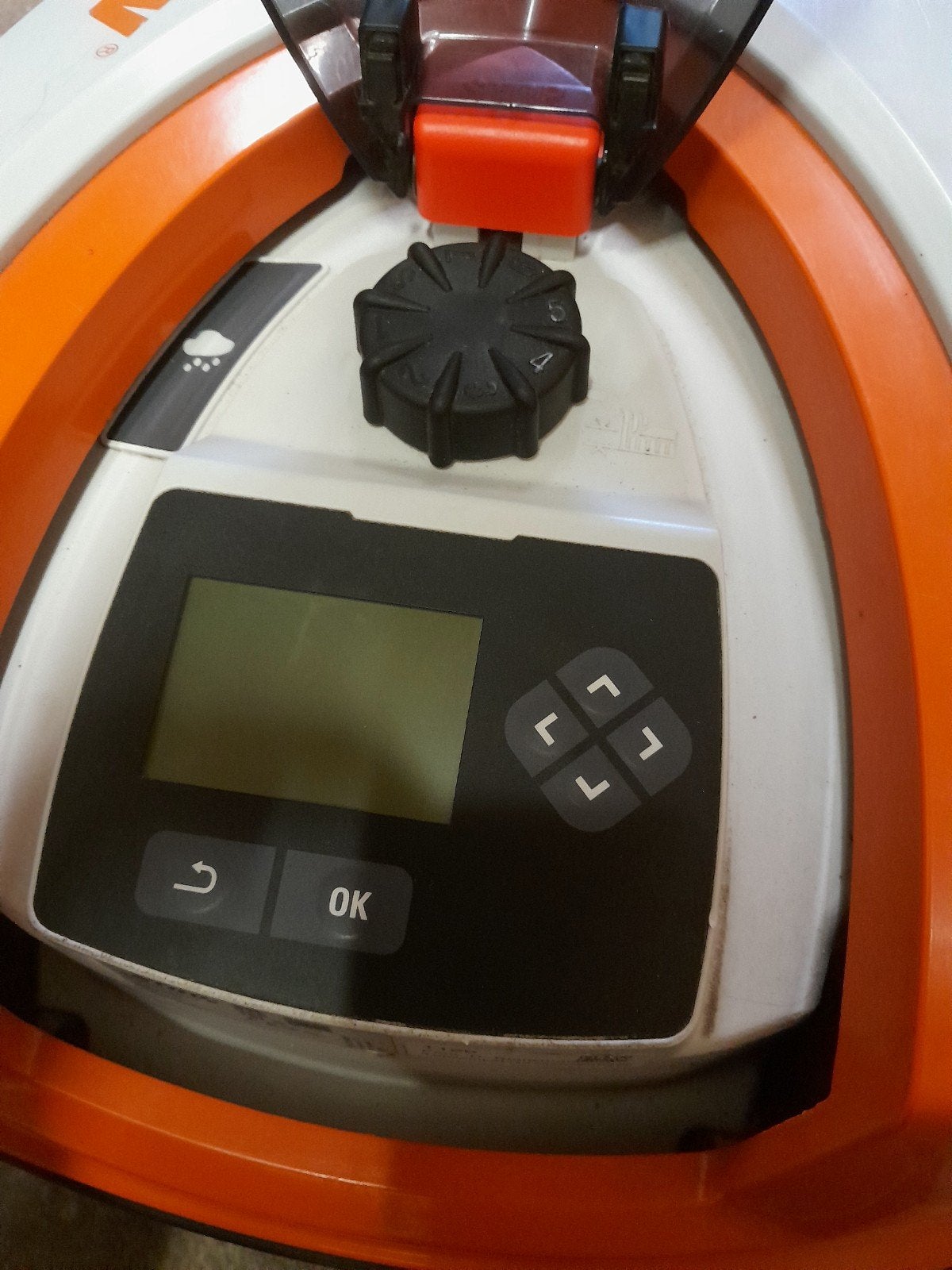 Stihl iMow RMI 422 Robotmaaier incl. Laadstation, Ophalen, Stihl, Gebruikt, Met regensensor