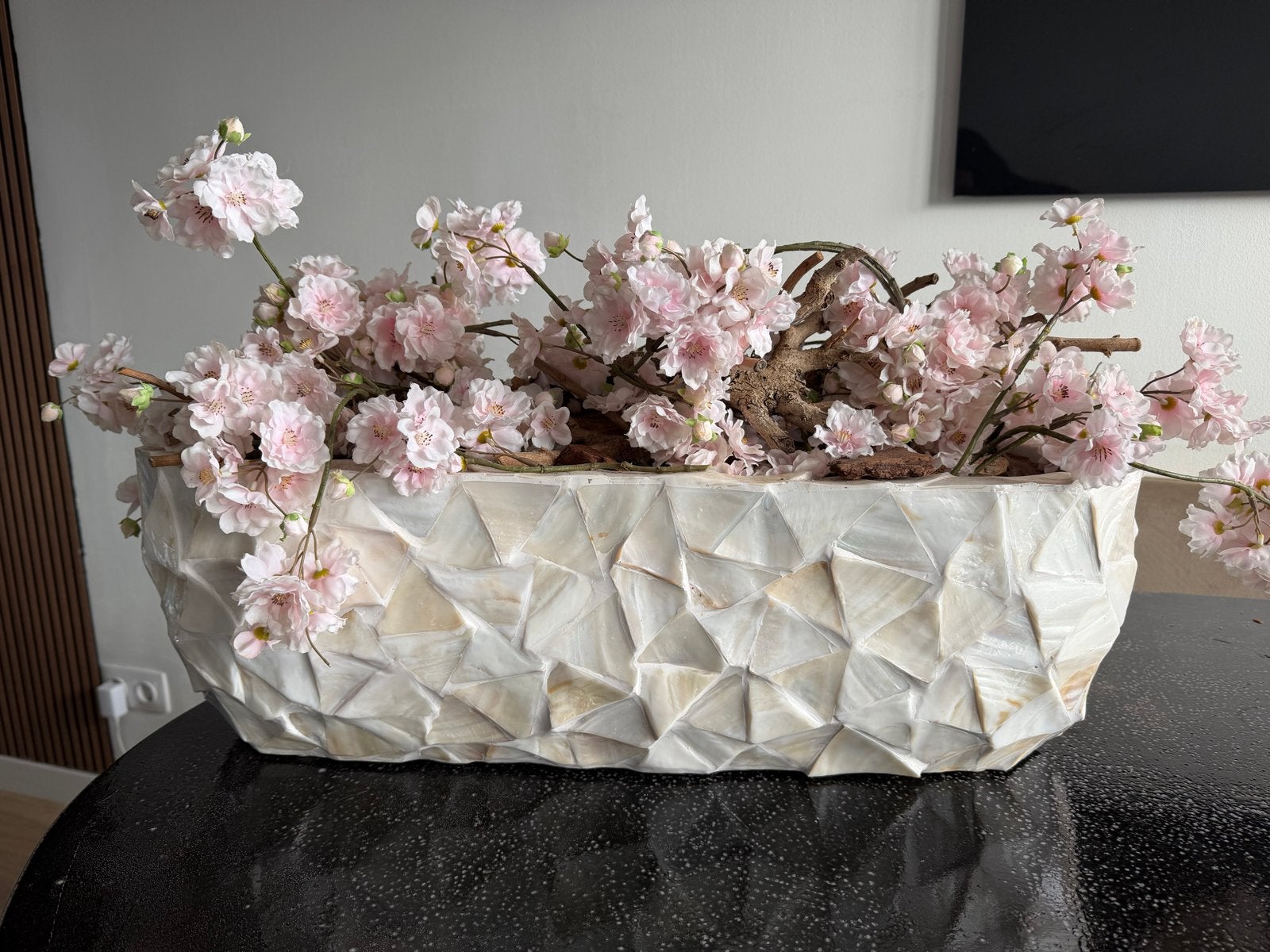 Prachtige schelpenvaas met kunstbloemen, Overige materialen, Overige kleuren, Verzenden, Zo goed als nieuw
