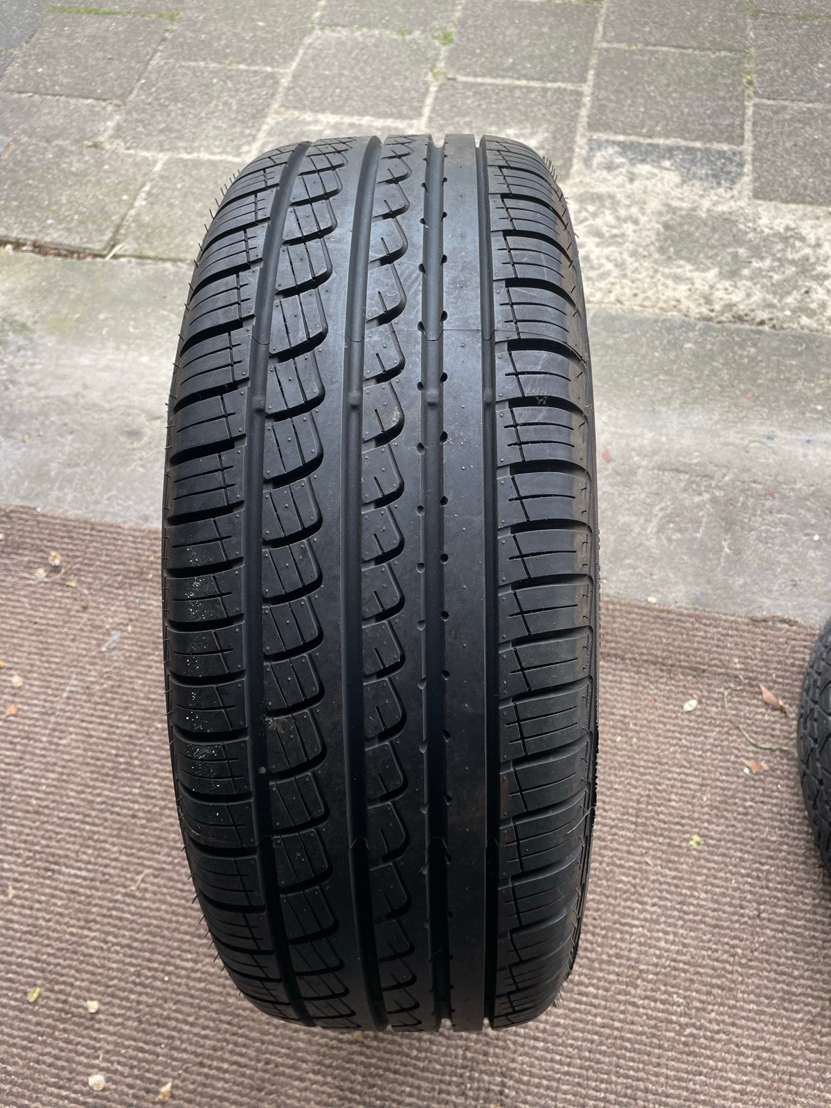 Pirelli 215/55 R17 94W band, Ophalen of Verzenden, Gebruikt