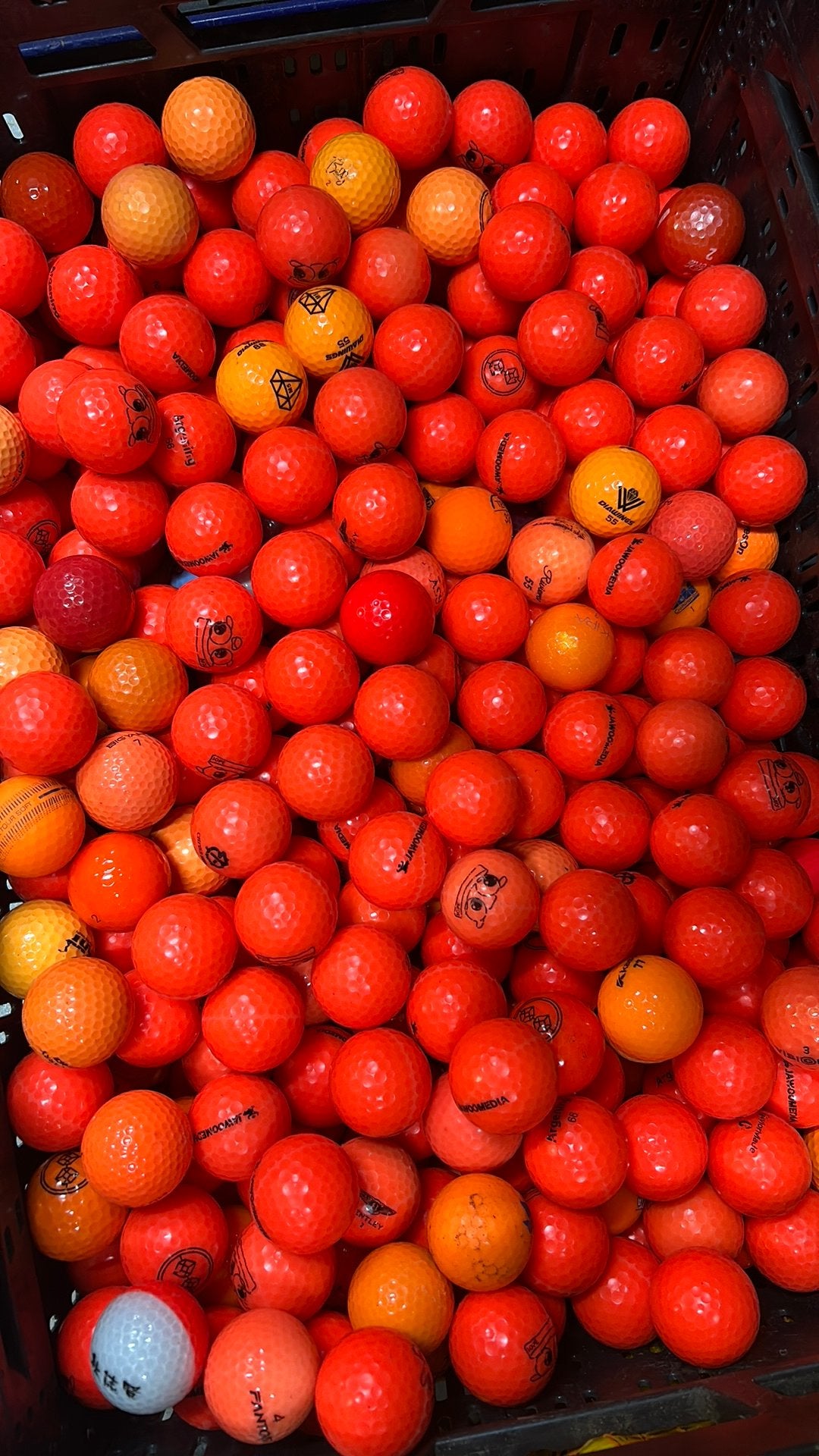 100 Stuks Oranje Golfballen Mix, Sport en Fitness, Golf, Bal(len), 1187ZX, Info@premiumgolf.nl, Ophalen of Verzenden