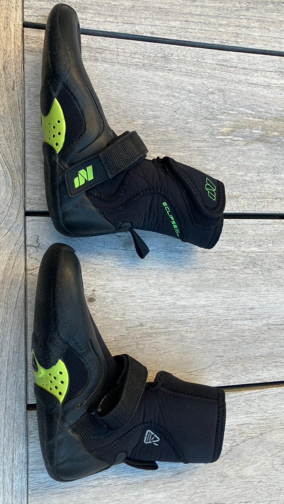 Neilpryde surfschoenen maat 35 6 mm, S, Kinderen, Schoenen, Ophalen of Verzenden