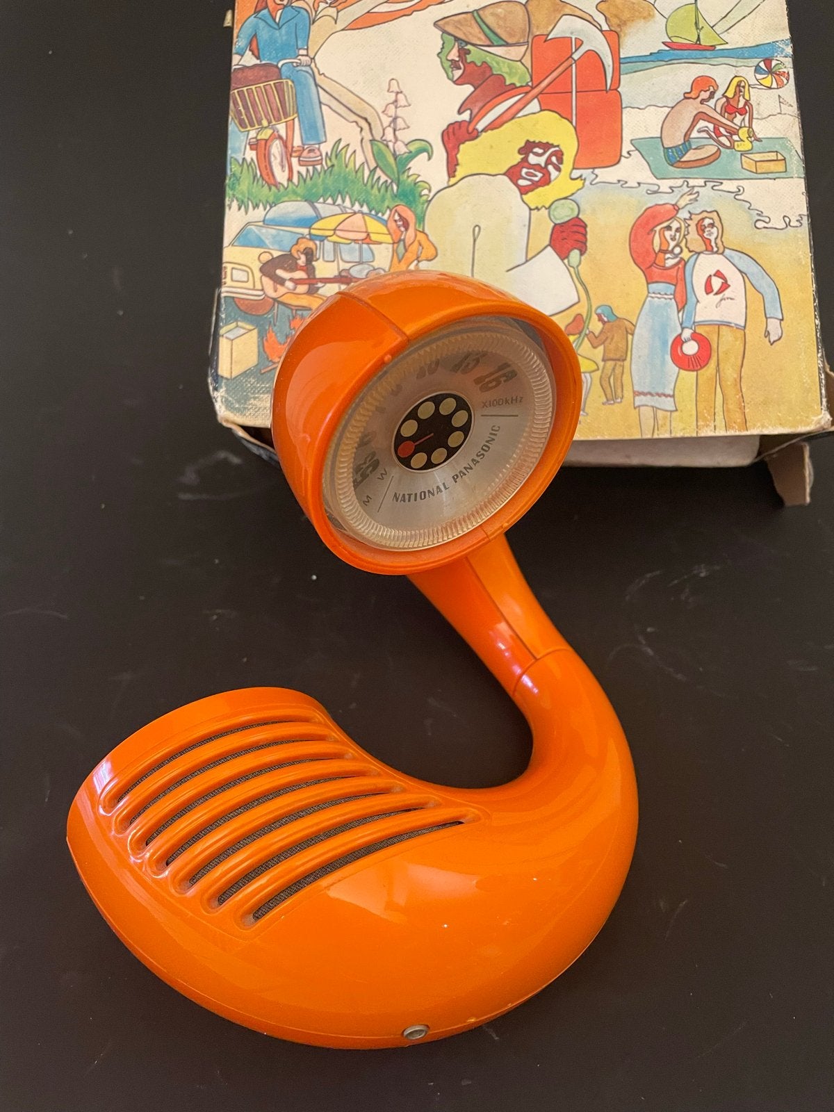 Zeldzame Oranje Panasonic Toot-A-Loop R-72 Armbandradio Jare, Ophalen of Verzenden, Gebruikt, Radio