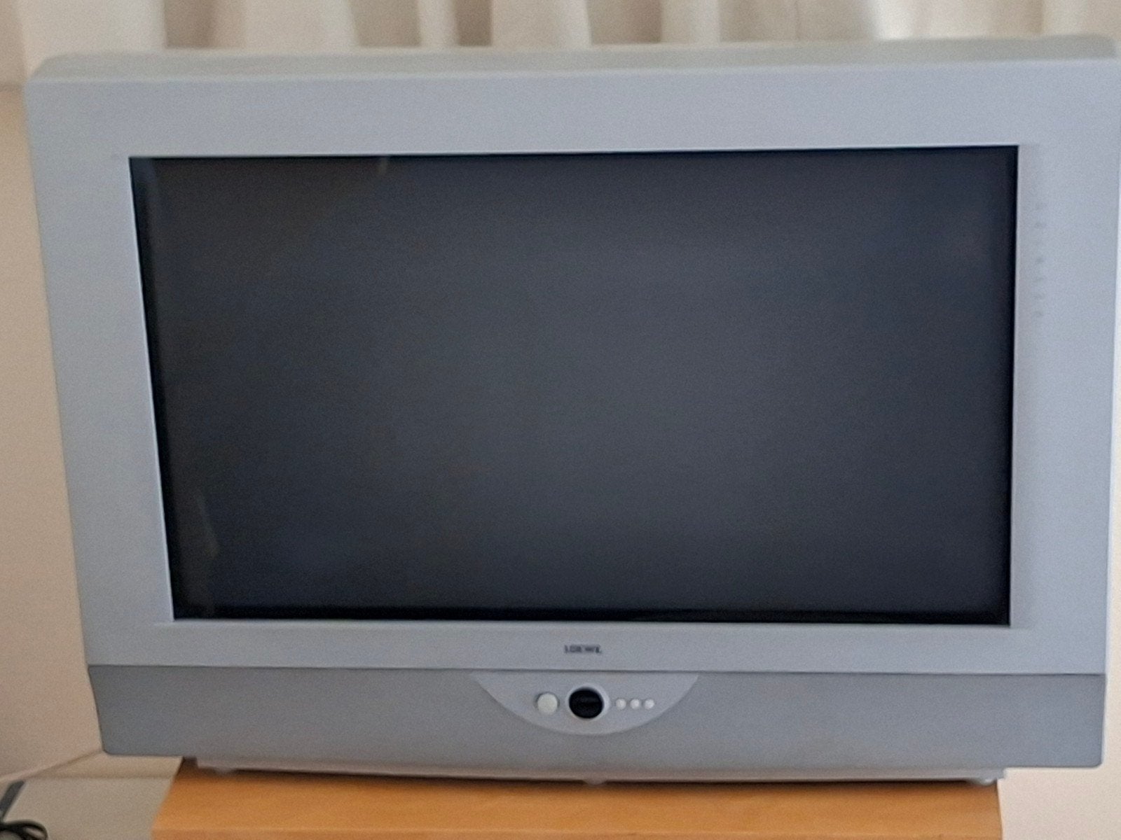 Loewe Aventos 3970 ZW Beeldbuis TV, Ophalen, Gebruikt, 60 tot 80 cm, Overige merken