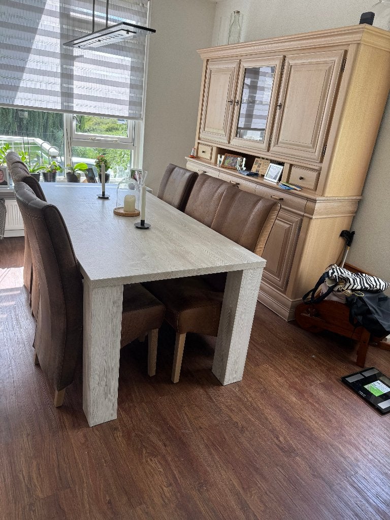 mooie moderne eettafel, Huis en Inrichting, Ophalen, 50 tot 100 cm, Zo goed als nieuw, Vijf personen of meer