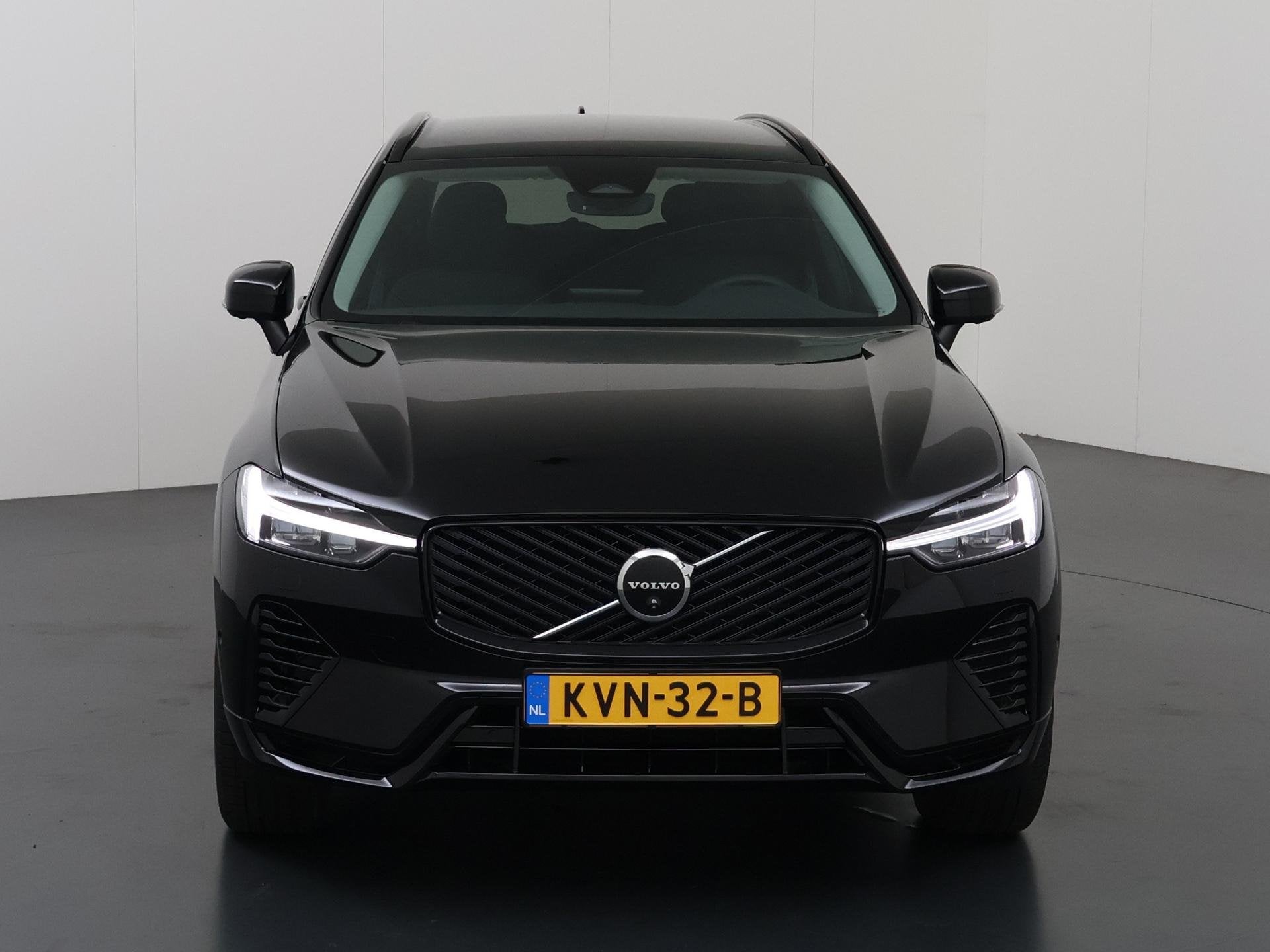 Volvo XC60 2.0 T8 Plug-in hybrid AWD Plus Dark | NIEUW | Lon, Automaat, Dealer onderhouden, Gebruikt, Euro 6