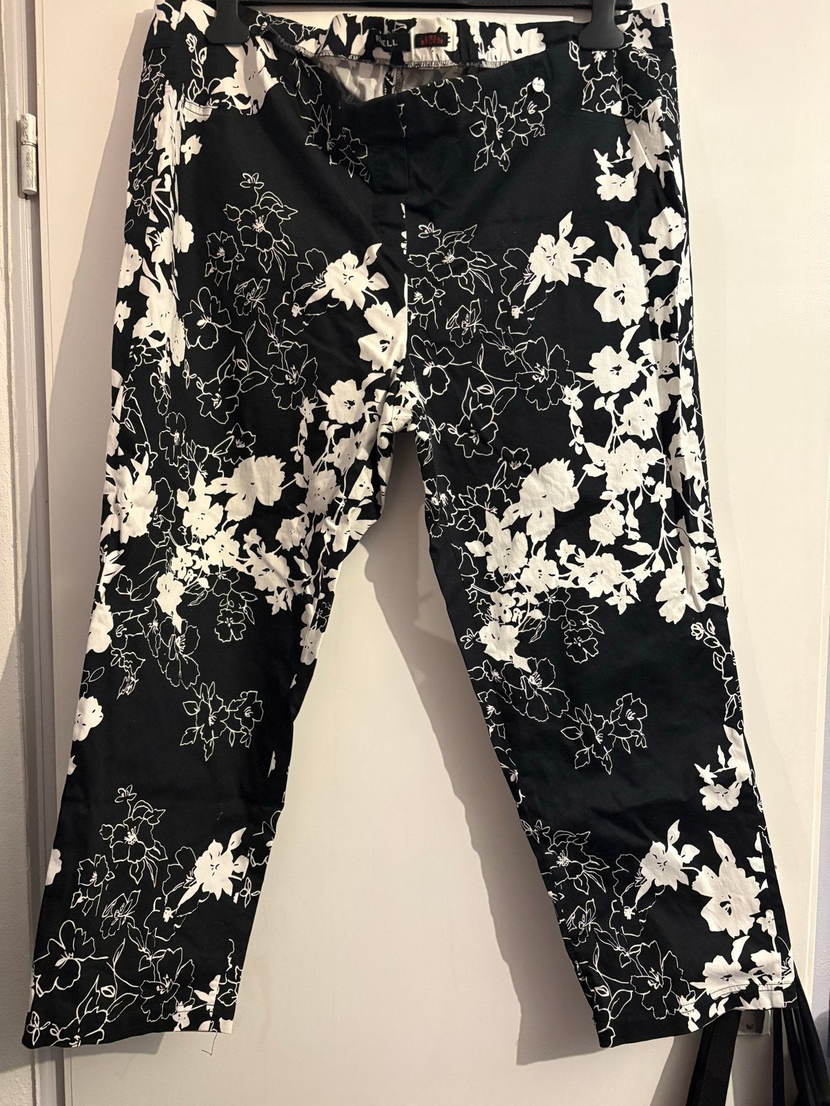 Robell Elastische Broek Zwart/Wit Bloemenprint Maat 54/56, Ophalen of Verzenden, Nieuw, Zwart, Broek of Spijkerbroek