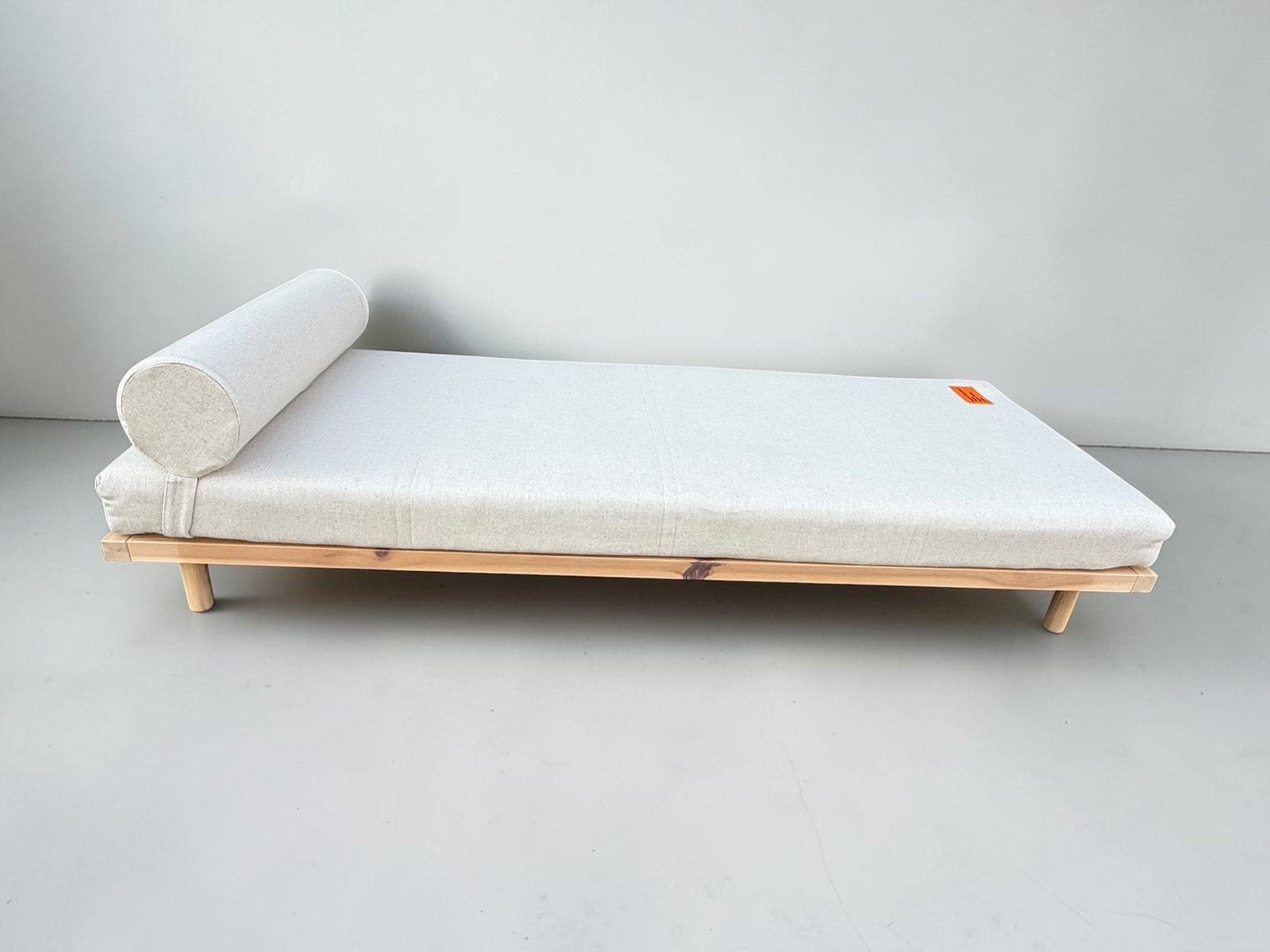 Virgil Abloh x IKEA Markerad Daybed - Zo goed als nieuw, Ophalen, Beige, Zo goed als nieuw, 200 cm