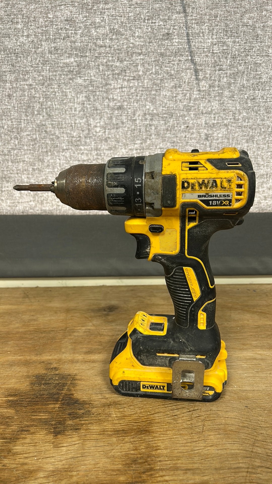 DeWalt accuboormachine. DCD791 BRUSHLESS., Doe-het-zelf en Verbouw, Gereedschap | Boormachines, Gebruikt, Boor- en Schroefmachine
