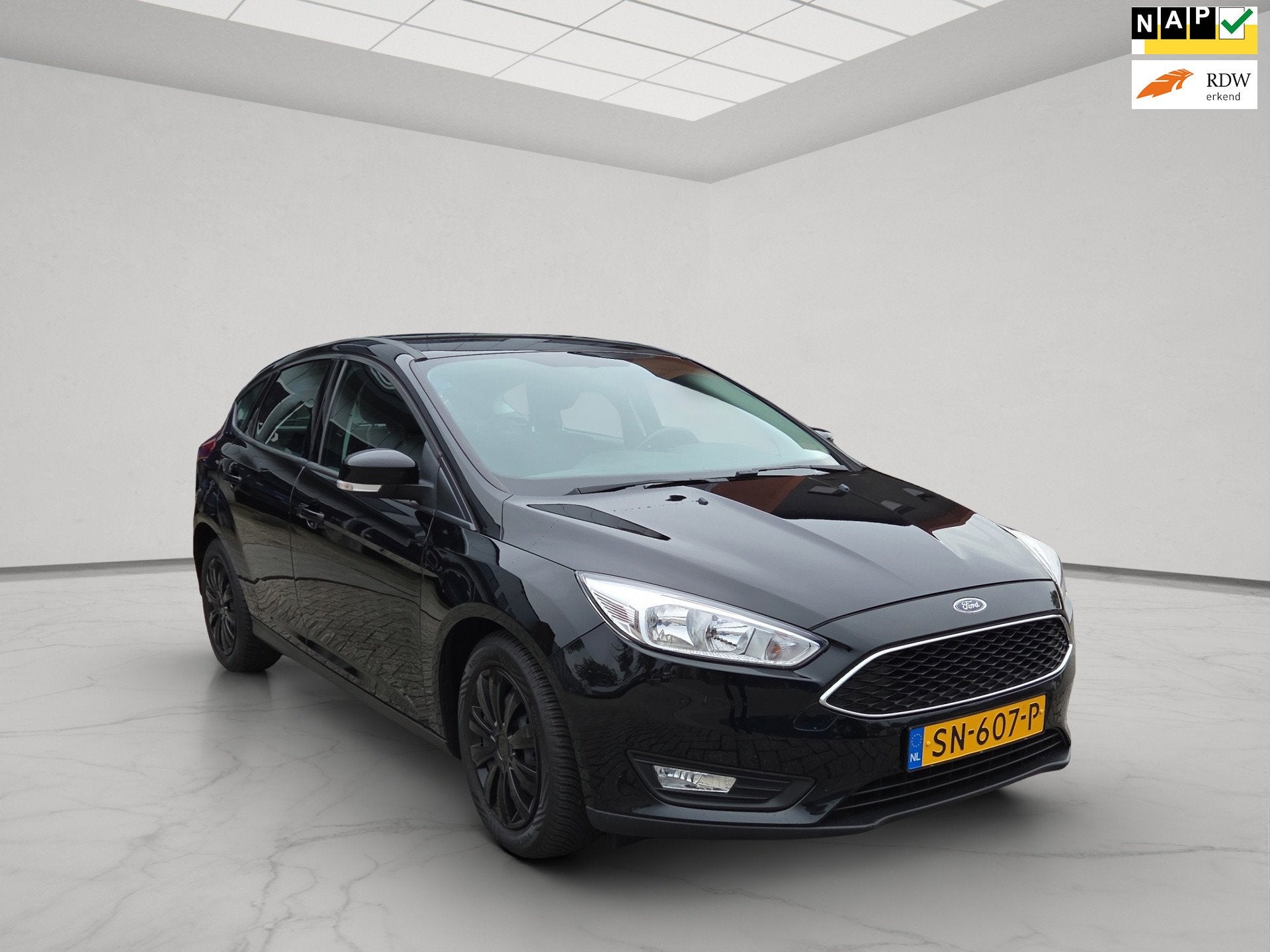 Ford Focus 1.0 Lease Edition Nieuwe Distri riem, Gebruikt, 635 kg, Zwart, Bedrijf