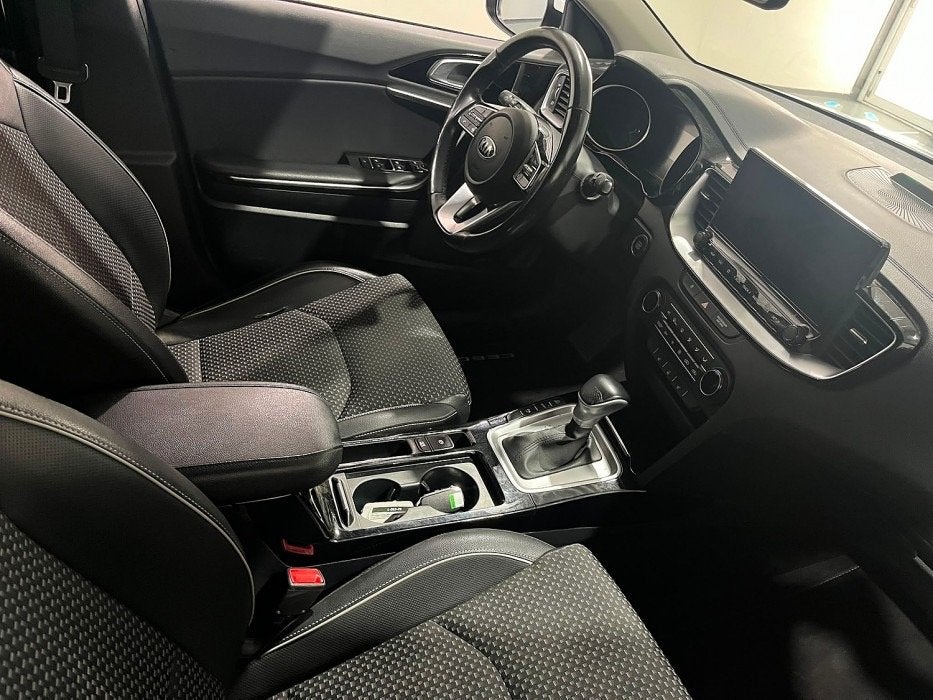 Kia Ceed Sportswagon 1.6 GDI PHEV DynamicPlusLine  Stoel, 12 maanden, Gebruikt, Leder en Stof, Wit
