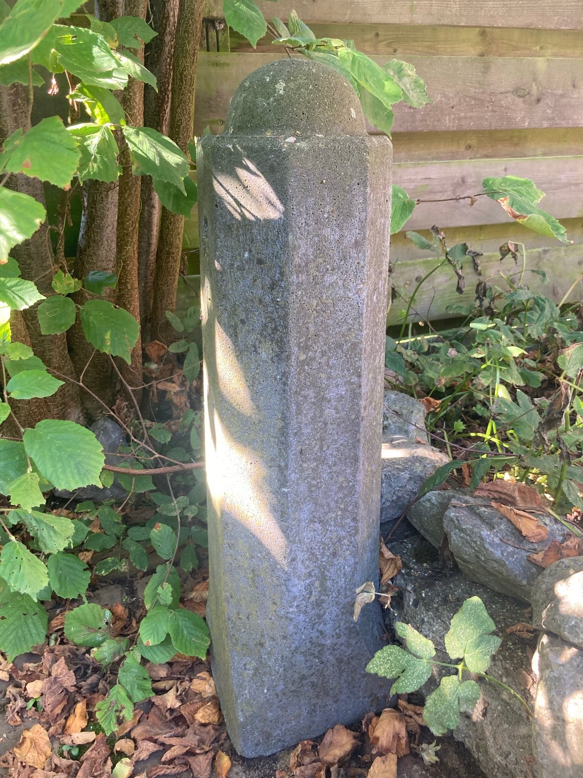 Decoratieve betonnen paal voor tuin of oprit, Ophalen, Gebruikt, Beton, Overige typen