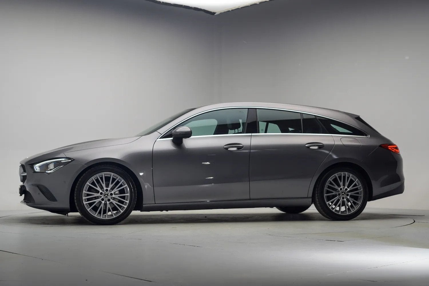 Mercedes-Benz CLA-Klasse Shooting Brake 180 Business Solutio, Auto's, CLA, 136 pk, Gebruikt, 4 cilinders