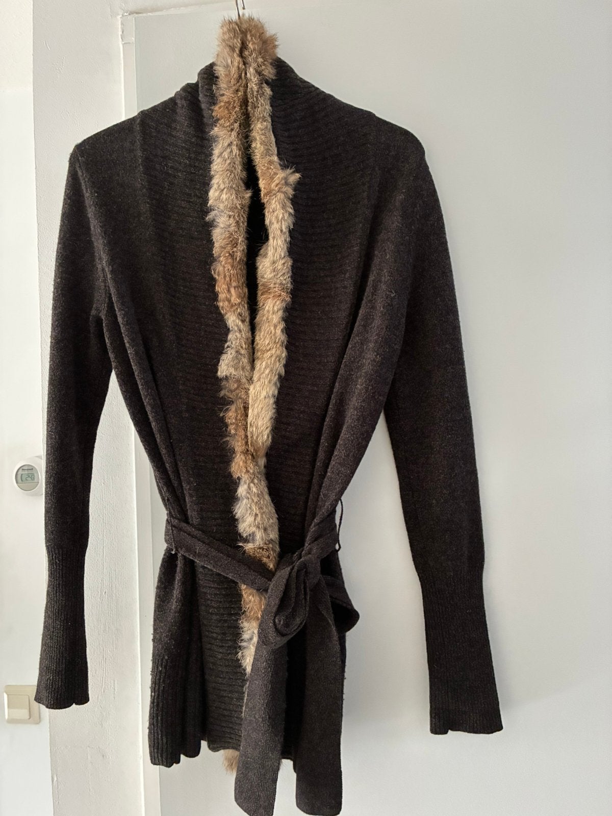 Vest van 100% fine merino en bontkraag, Ophalen of Verzenden, Zo goed als nieuw, Bruin