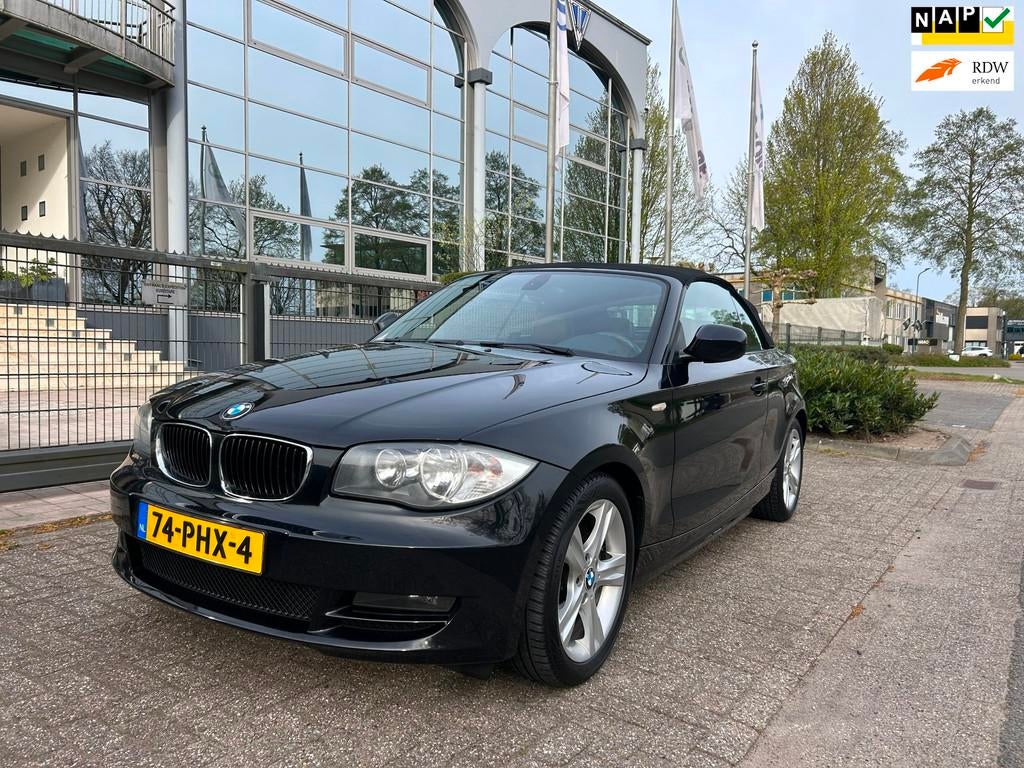 BMW 1-serie Cabrio 118i Executive Automaat ,leer,trekhboekje, Euro 5, Achterwielaandrijving, Cabriolet, 4 stoelen