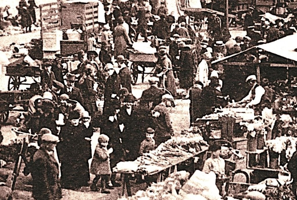 804618 Apeldoorn Markt Gelopen met zegel, Ophalen of Verzenden, 1920 tot 1940, Gelopen, Gelderland