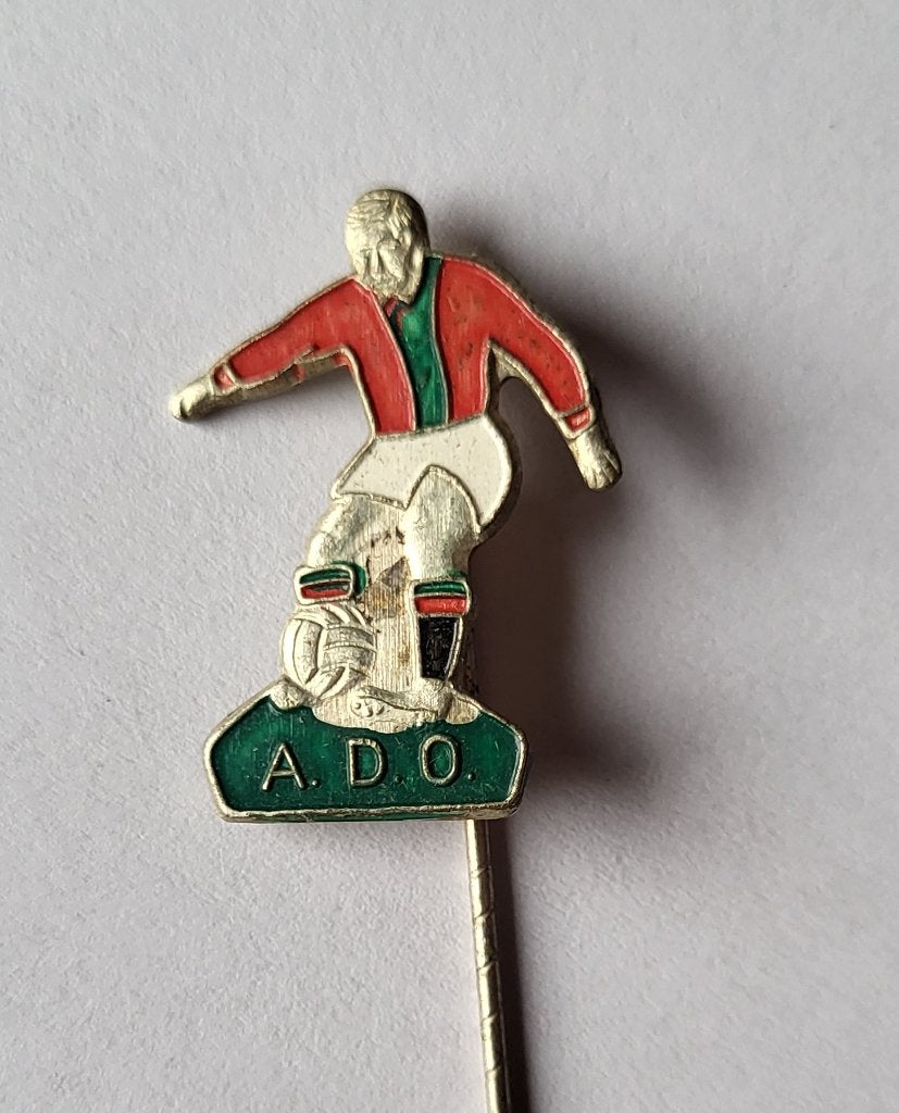 Voetbal Ado Den Haag Nieuwpoort speldje, Gebruikt, Niet vindbaar, Niet vindbaar, Speldje of Pin