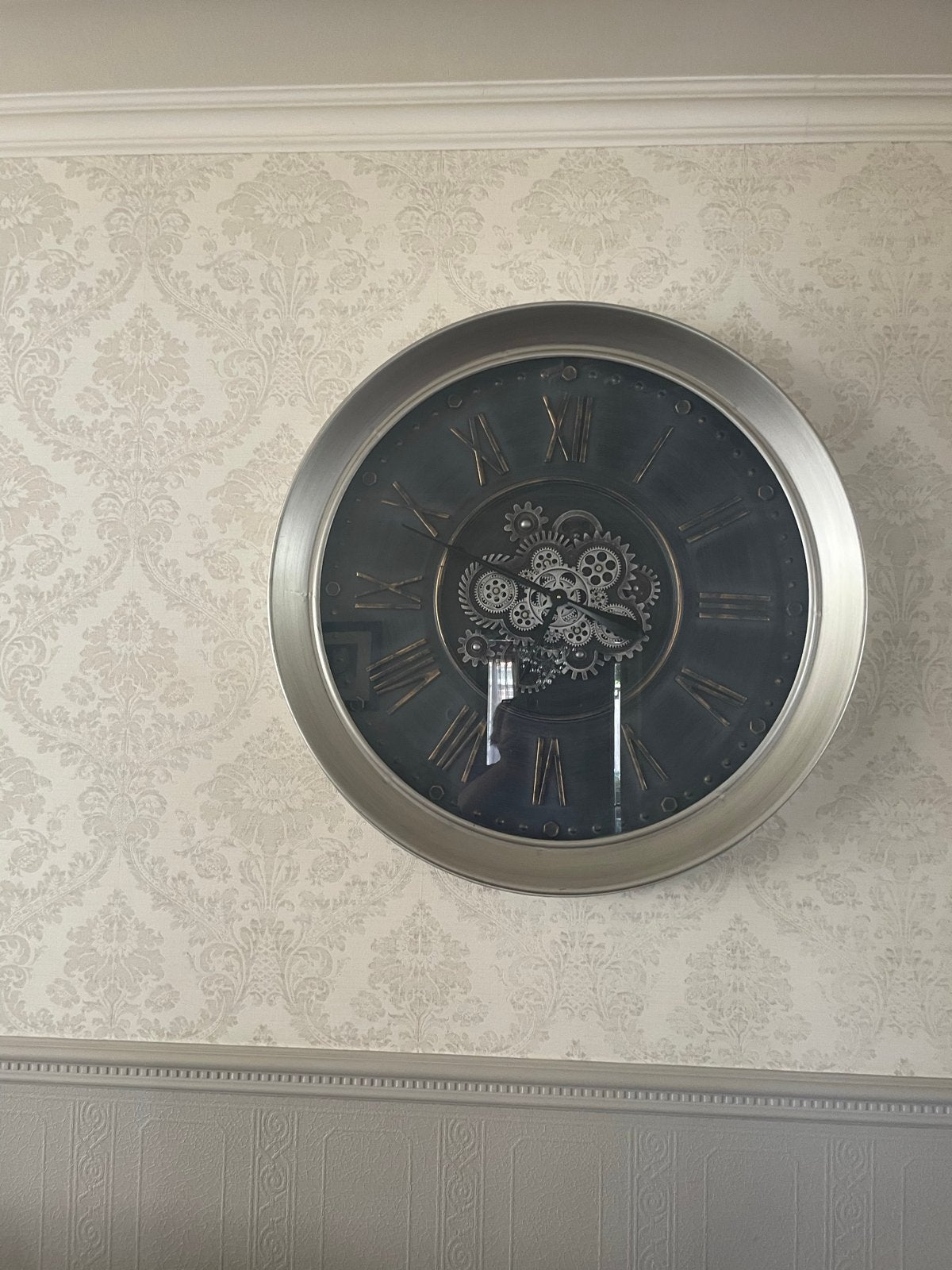 Grote Wandklok met Zichtbaar Uurwerk - Industrieel Design, Ophalen, Zo goed als nieuw, Wandklok