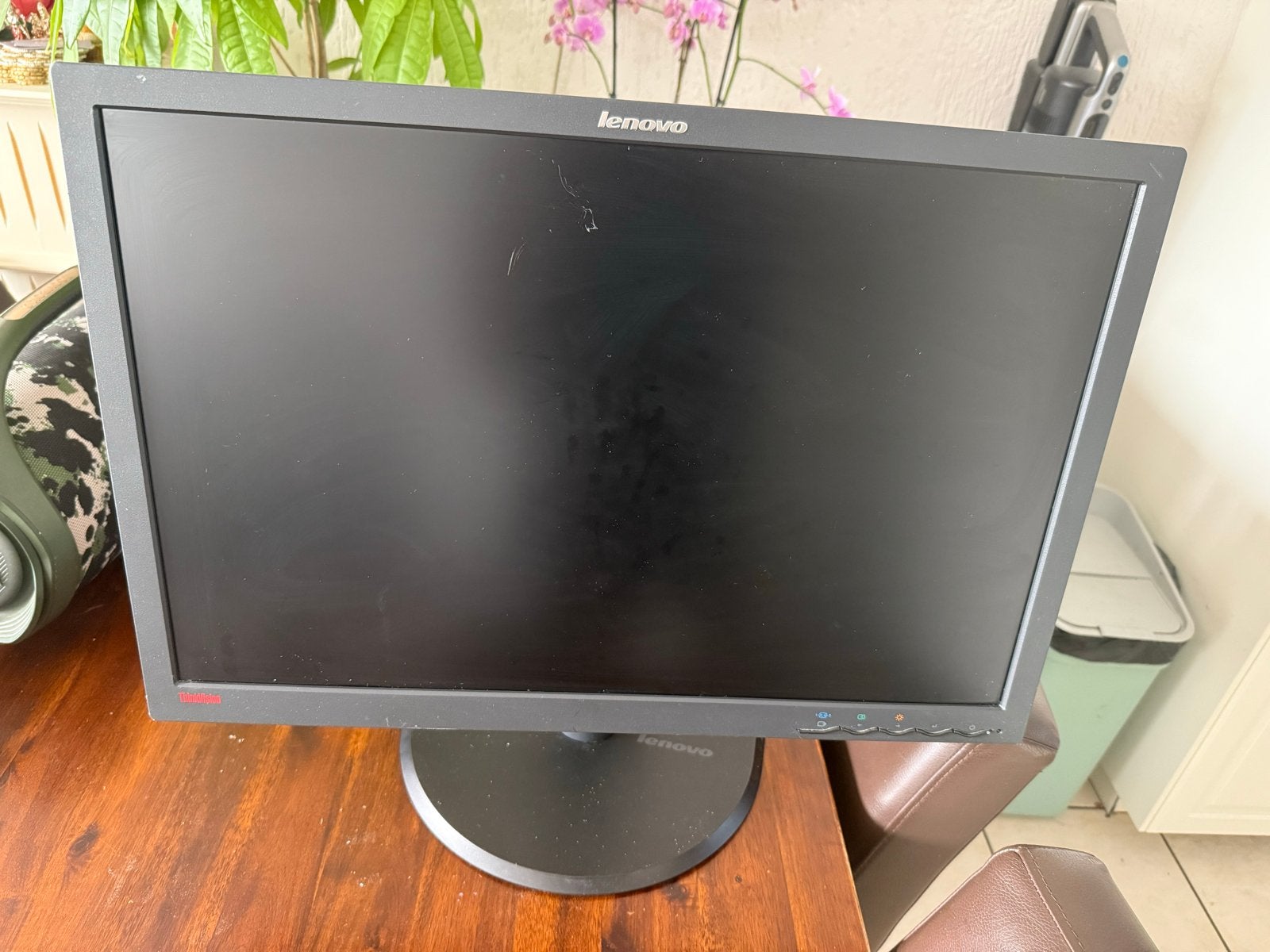 Lenovo scherm 24 inch, Computers en Software, Monitoren, Ophalen of Verzenden, Full HD, 60 Hz of minder, VGA
