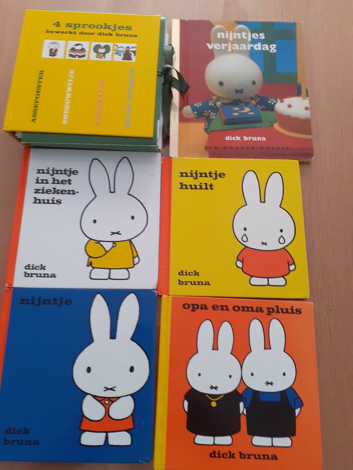 Nijntje boekjes en sprookjes van Dick Bruna., Ophalen of Verzenden, Zo goed als nieuw