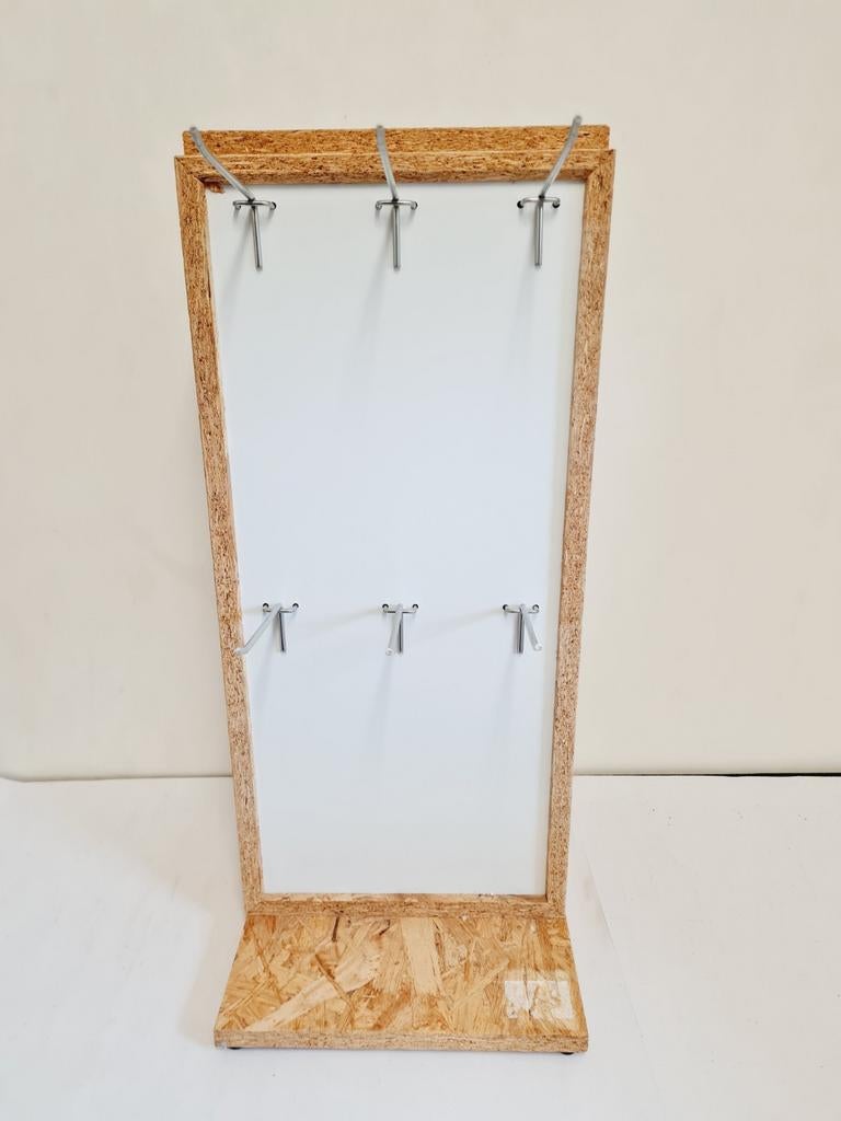 Display van hout met metalen haken, Minder dan 50 cm, Gebruikt, 50 tot 75 cm, Minder dan 50 cm