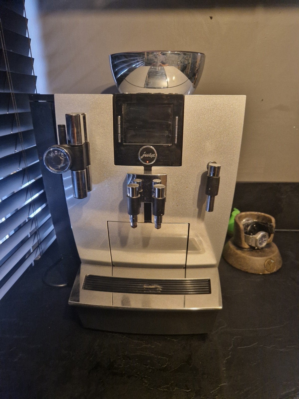 Jura XJ9 professionele koffiemachine, 10 kopjes of meer, Koffiemachine, Zo goed als nieuw, Afneembaar waterreservoir
