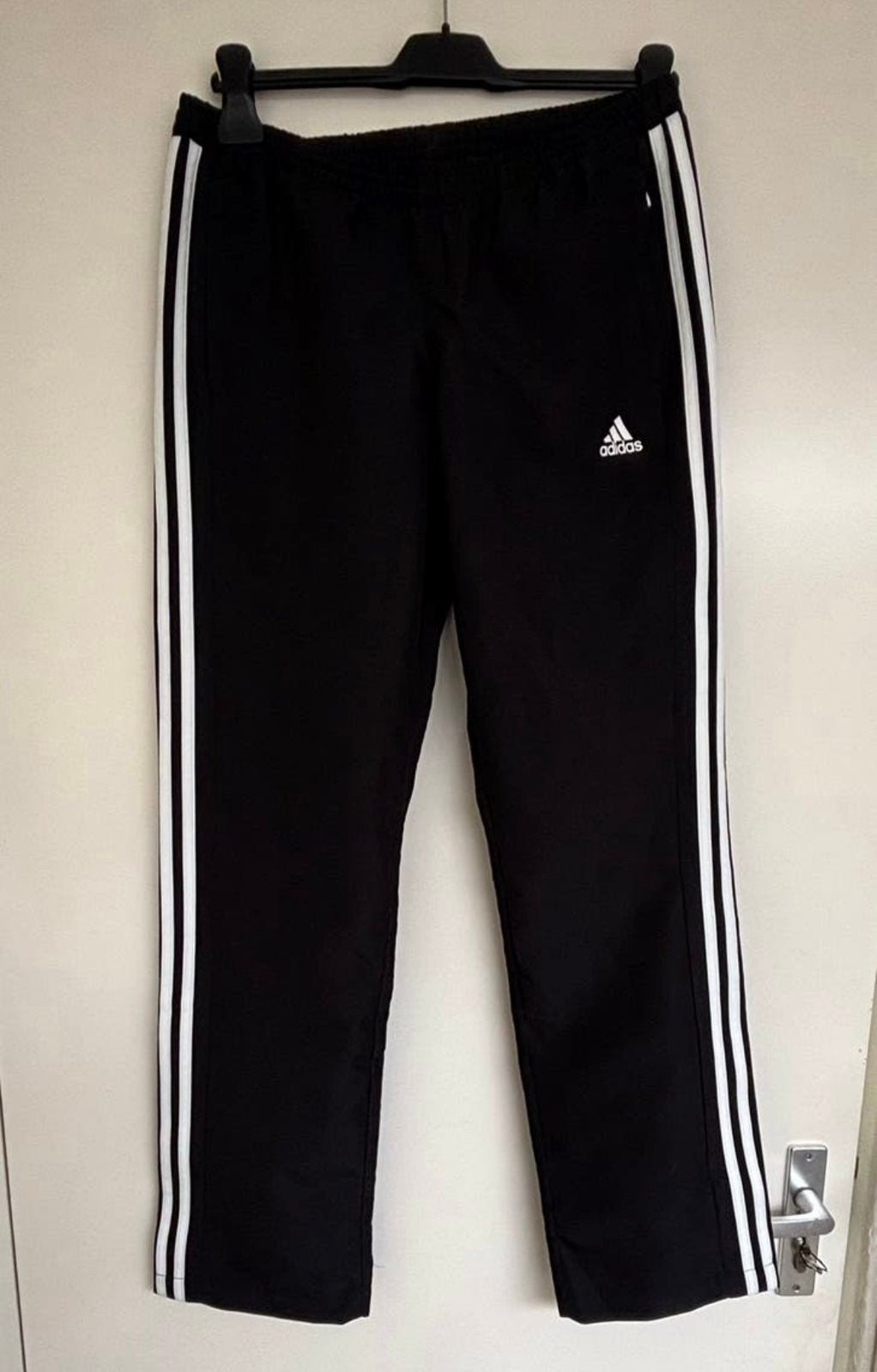 Zeer mooie trainingsbroek Adidas Size S / 36, Kleding | Dames, Zwart, Overige typen, Ophalen of Verzenden, Zo goed als nieuw