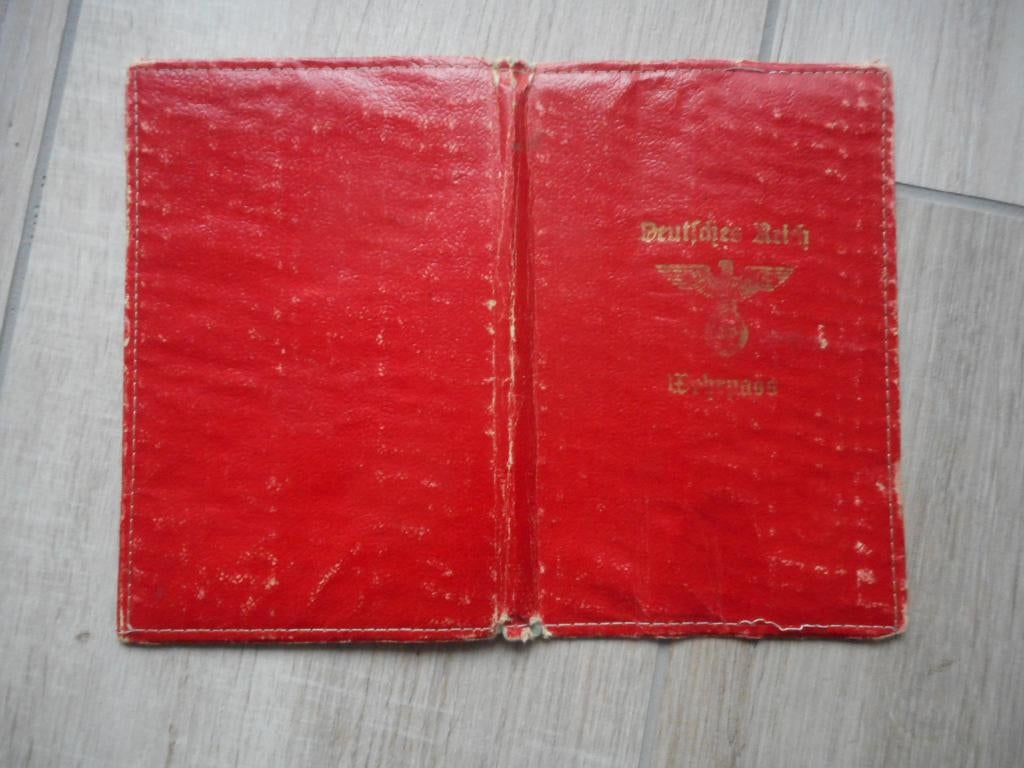 Wehrpass hoesje bijzonder, Verzamelen, Verzenden, Nederland, Embleem of Badge