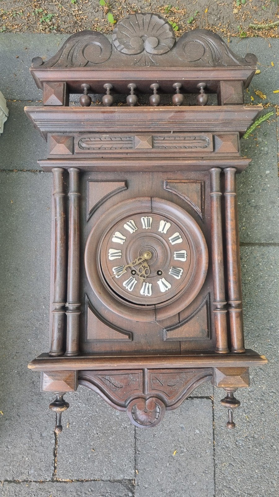 Antieke houten wandklok met Romeinse cijfers, Antiek en Kunst, Ophalen of Verzenden