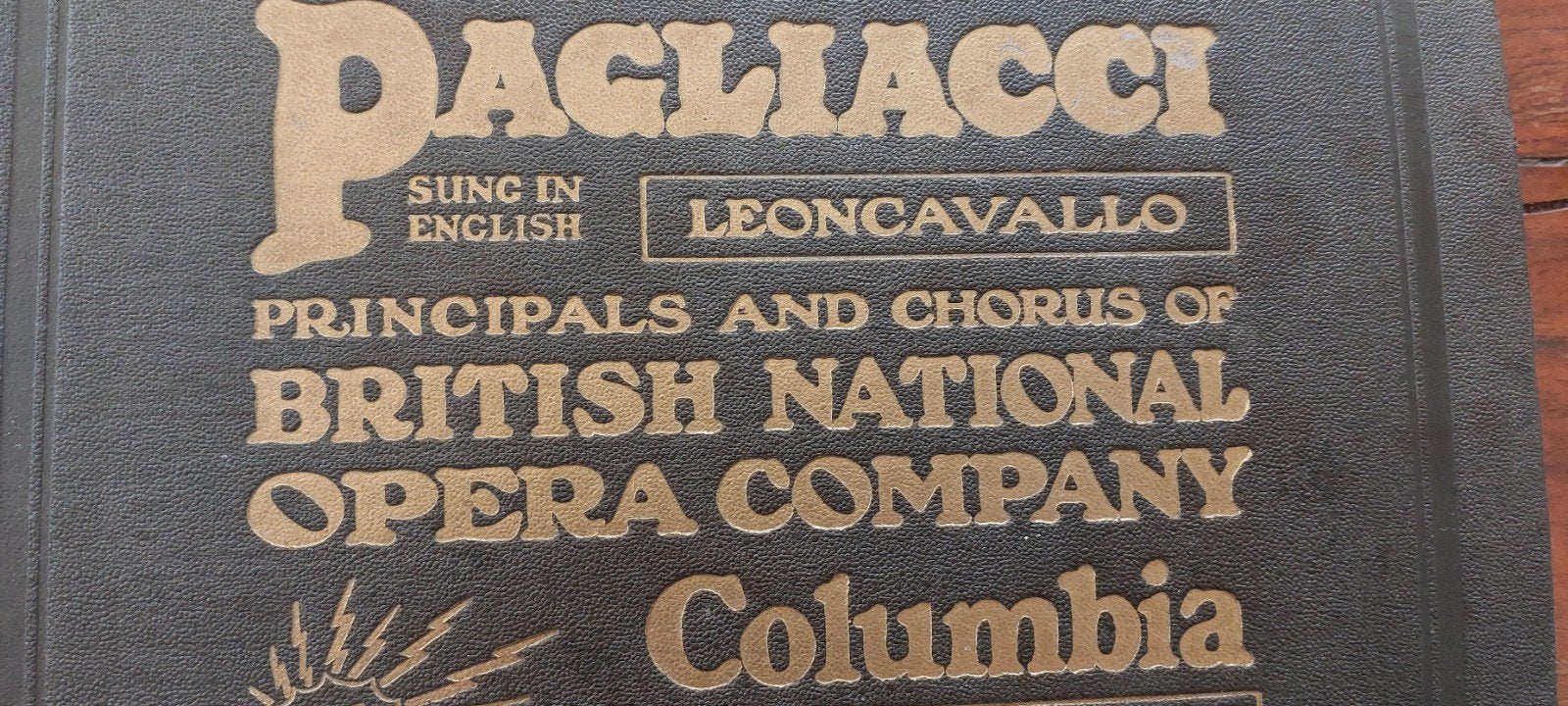 Pagliacci door Leoncavallo boek  bieden, Ophalen