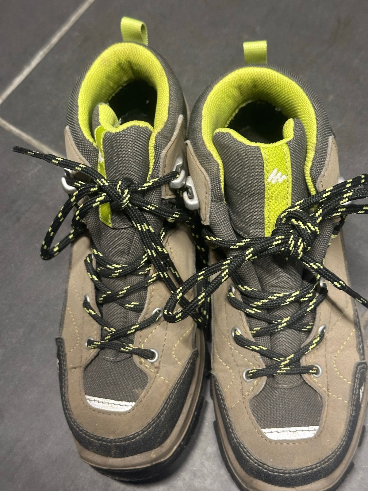 Quechua Wandelschoenen Maat 33, Ophalen of Verzenden, Zo goed als nieuw, Schoenen