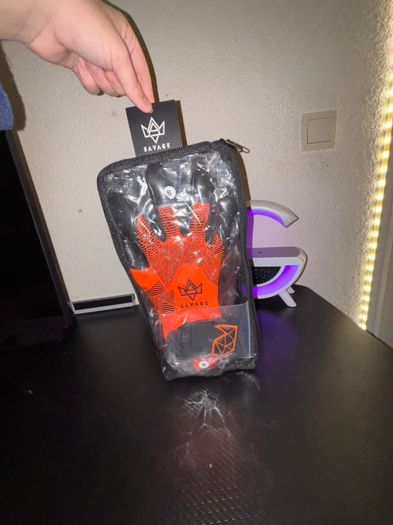Keeperhandschoenen savage maat 8, Nieuw, Ophalen of Verzenden, Handschoenen, Maat S