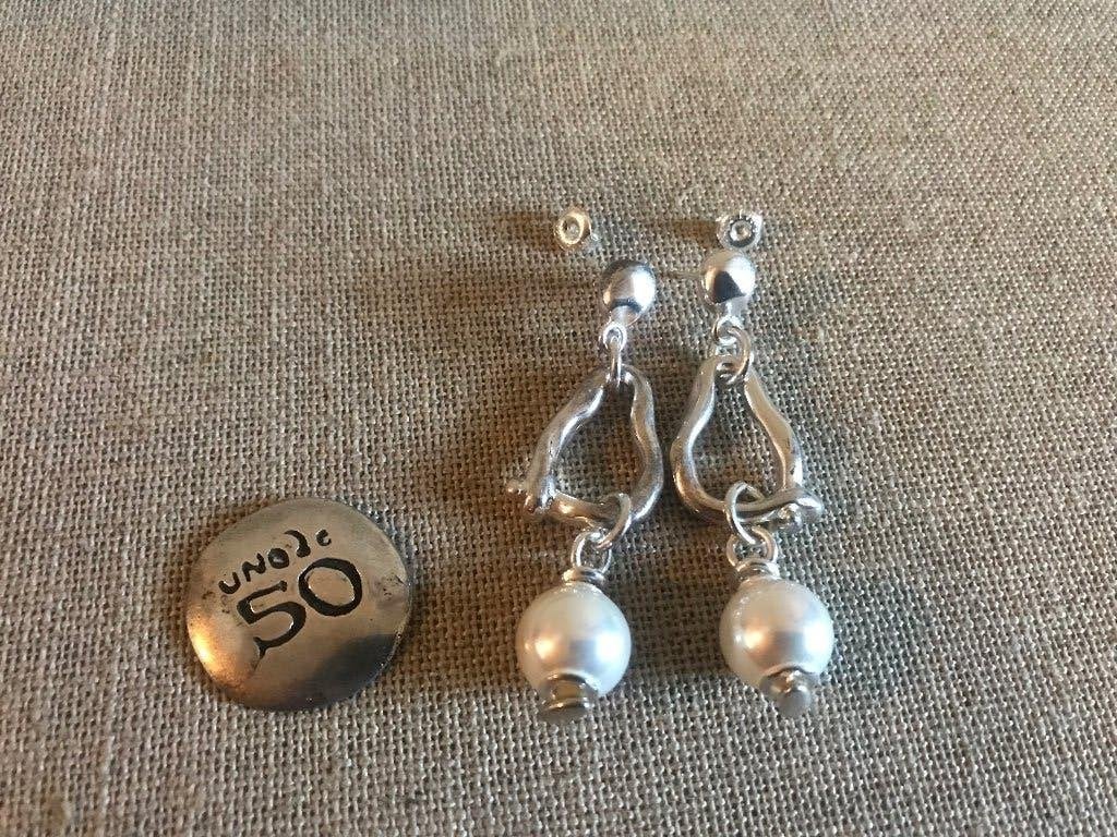 Uno de 50 oorbellen (52+) (125,- = 42,50) Man Ojo Pearl, Overige materialen, Nieuw, Ophalen of Verzenden, Knopjes of Stekers