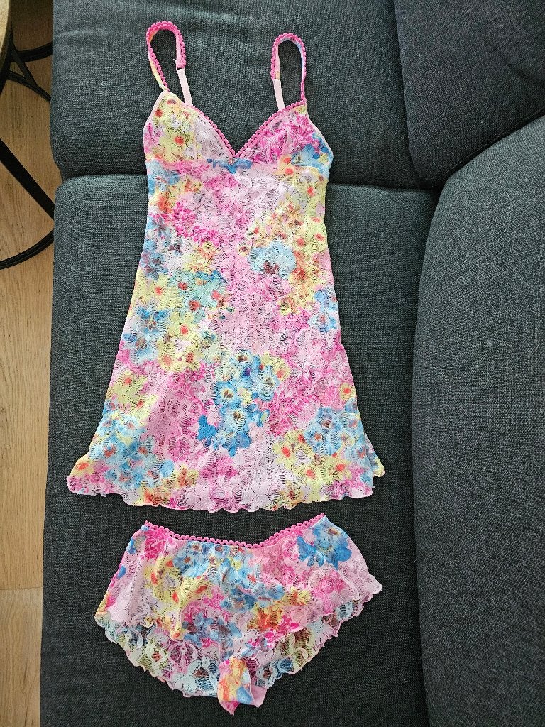 Sexy kort Jurkje + broekje xs, Zo goed als nieuw, Maat 34 (XS) of kleiner, Boven de knie, Meerkleurig