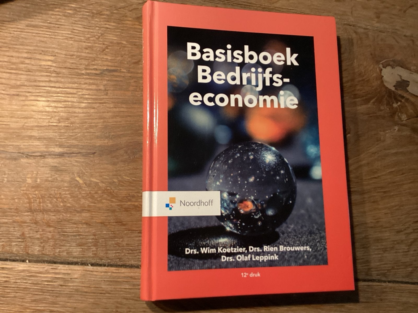 Basisboek Bedrijfseconomie - Drs. Wim Koetzier e.a., Boeken, Ophalen of Verzenden, Gamma, Zo goed als nieuw, HBO