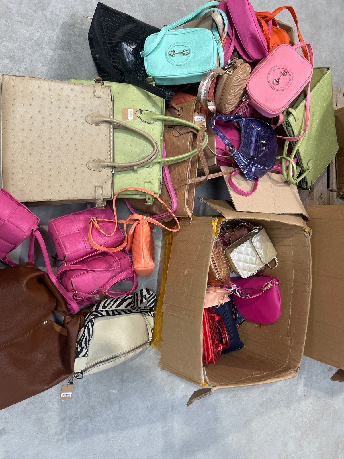 Mix van 100 Tassen: Diverse Maten, Kleuren, Materialen, Ophalen, Nieuw, Overige kleuren, Overige typen