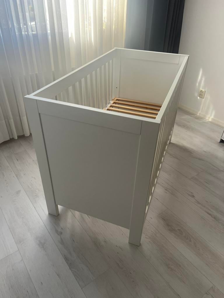 Kinderledikantje 120/60, Kinderen en Baby's, Kinderkamer | Complete kinderkamers, Ophalen, Zo goed als nieuw, Jongetje of Meisje