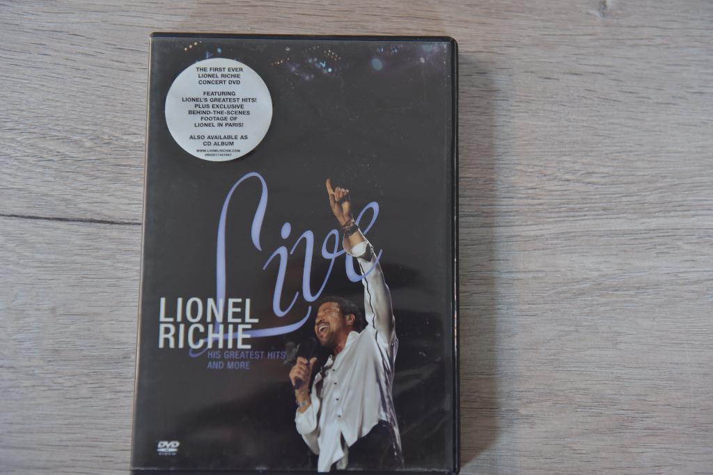LIONEL RICHIE -- LIVE   22 geweldige nummers, Verzenden, Alle leeftijden, Boxset, Muziek en Concerten