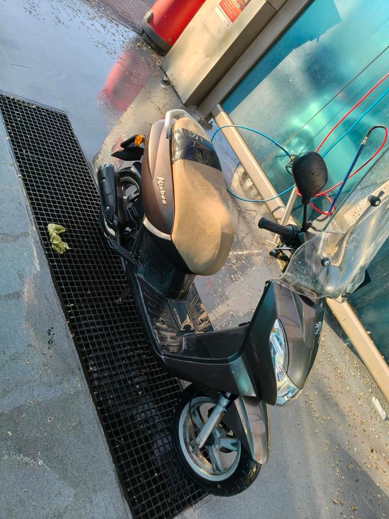 Peugeot kisbee 2012, Fietsen en Brommers, Ophalen of Verzenden, Gebruikt, Benzine, Overige modellen