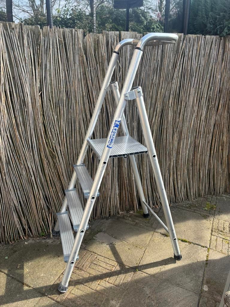 Tubesca trap, Doe-het-zelf en Verbouw, Ladders en Trappen, Ophalen, Zo goed als nieuw, Minder dan 2 meter