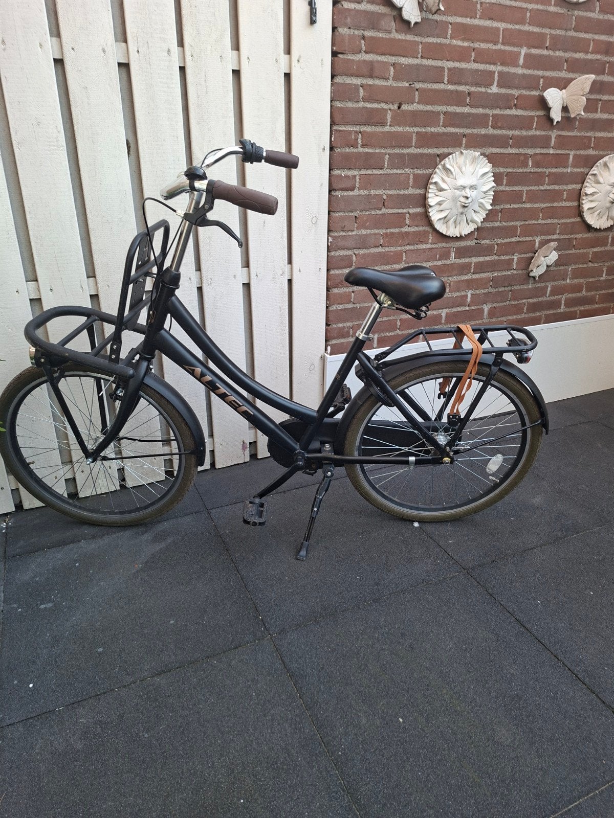 Altec transportfiets  meisjes  24 inch mat zwart, Fietsen en Brommers, Fietsen | Meisjes, Ophalen, Zo goed als nieuw, 24 inch