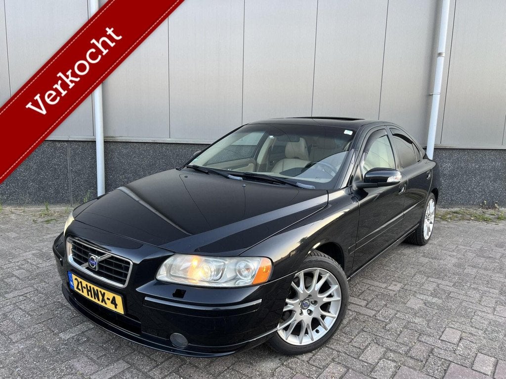 Volvo S60 2.4 Drivers Edition Panoramadak Leder Climate NAP, Voorwielaandrijving, Gebruikt, S60, Zwart