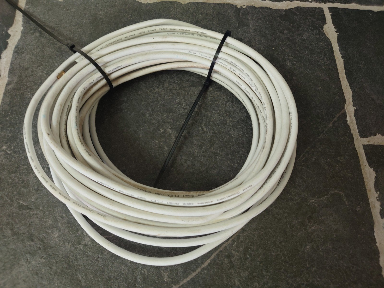 Good Connections TV Coax Kabel / Antennekabel, 25M, Audio, Tv en Foto, Audiokabels en Televisiekabels, Ophalen of Verzenden, Zo goed als nieuw